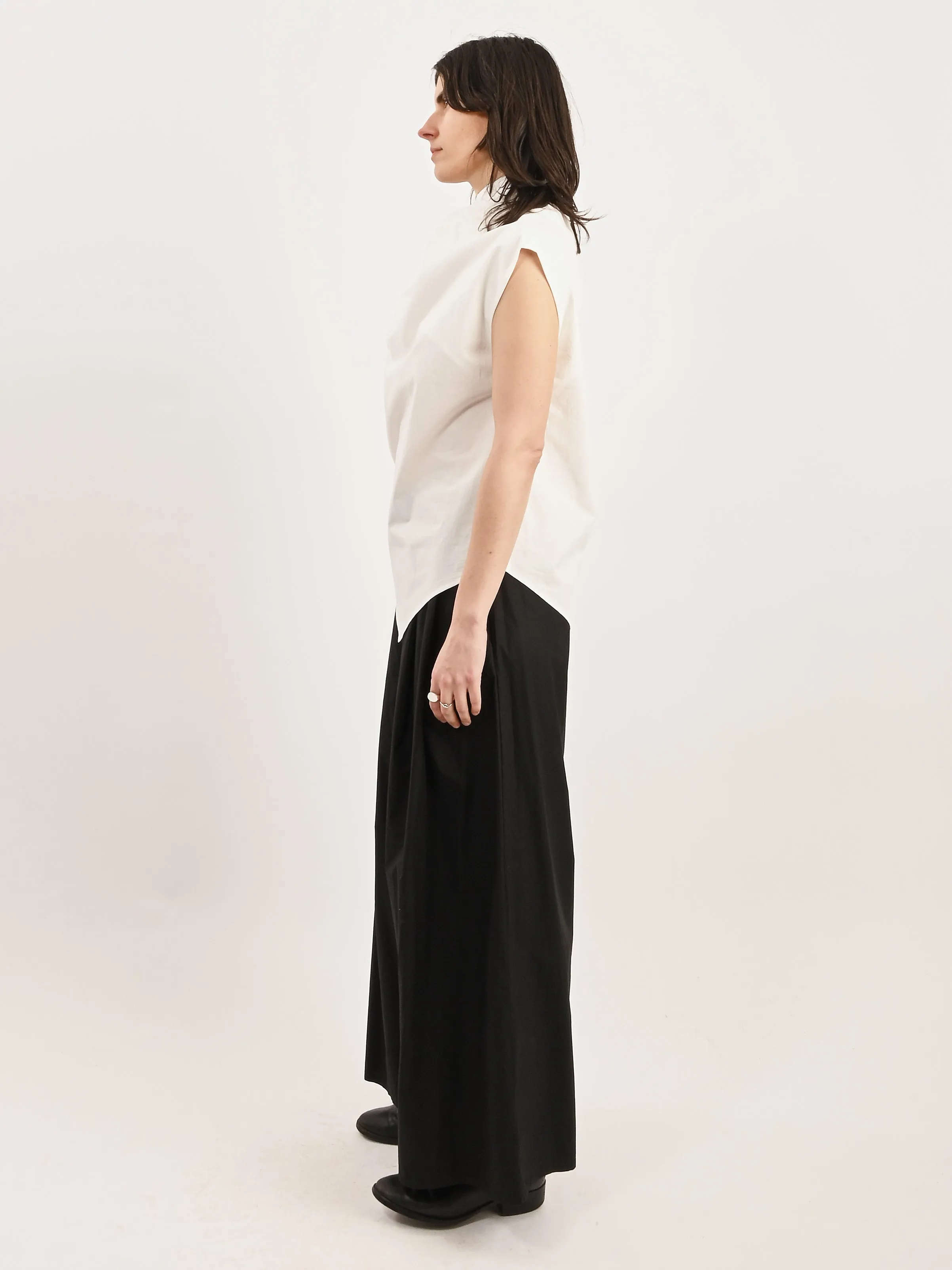 Chalk Twist Shoulder Top