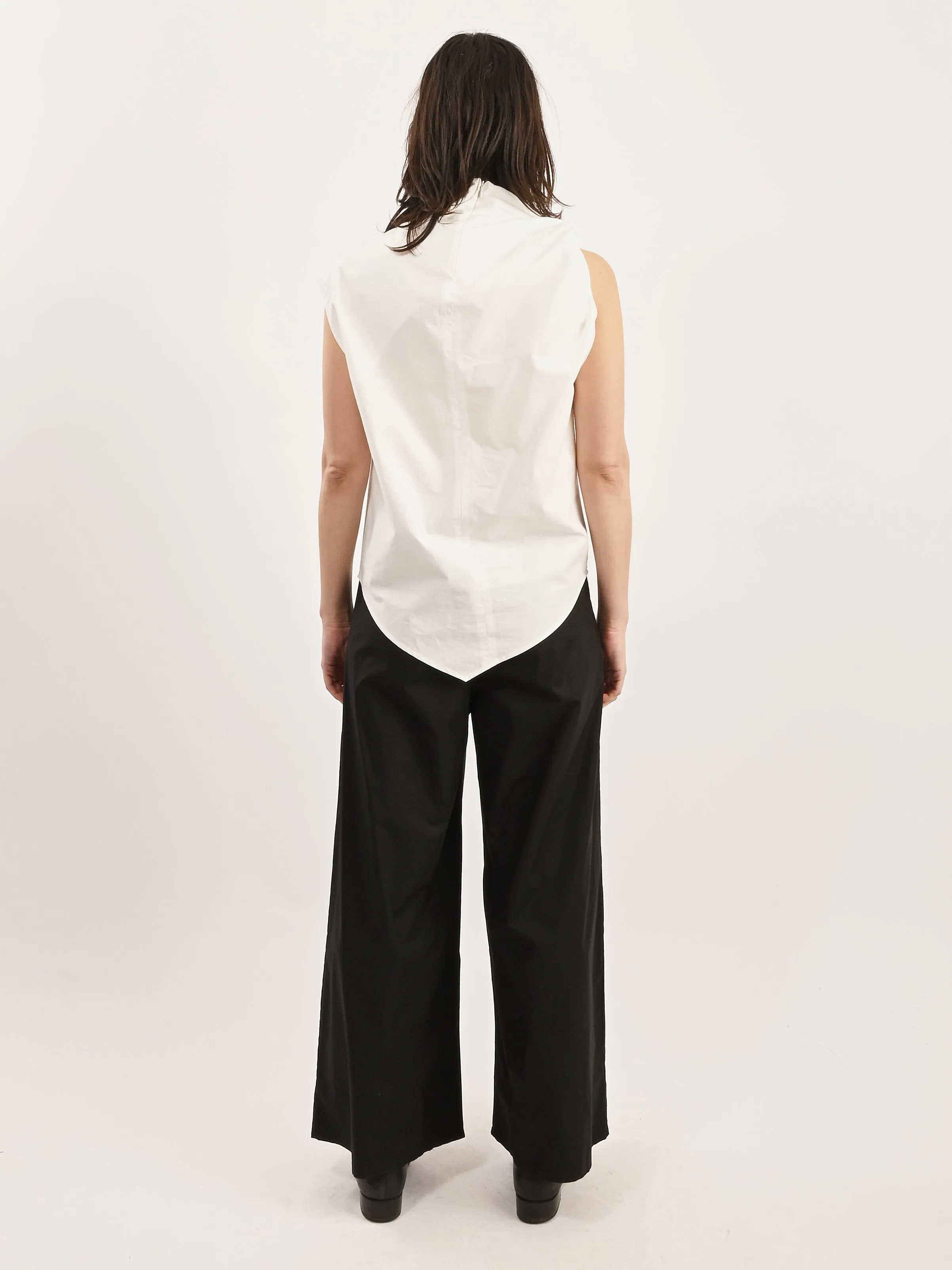Chalk Twist Shoulder Top