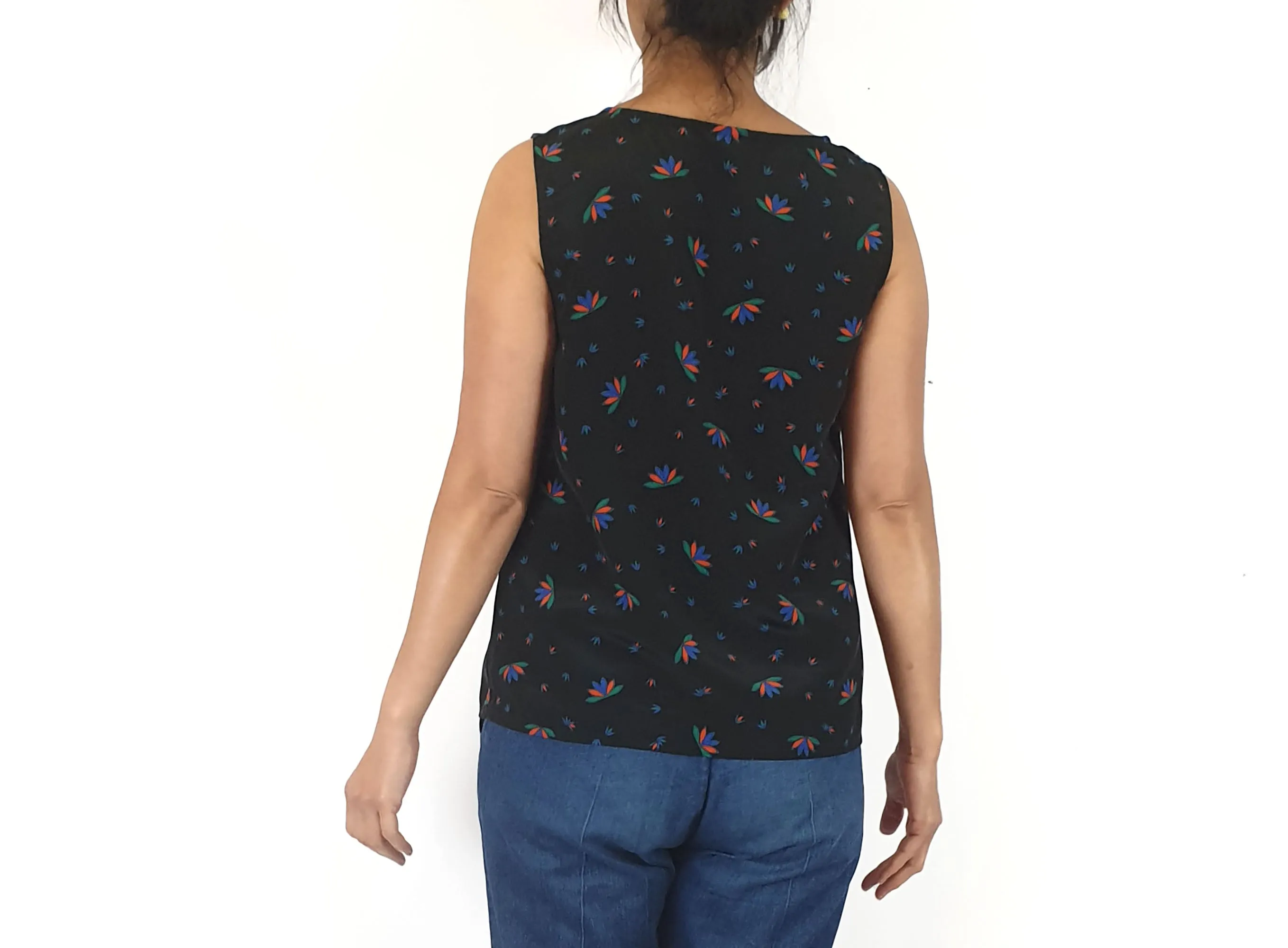 Coco Latte sleeveless black print top size 10
