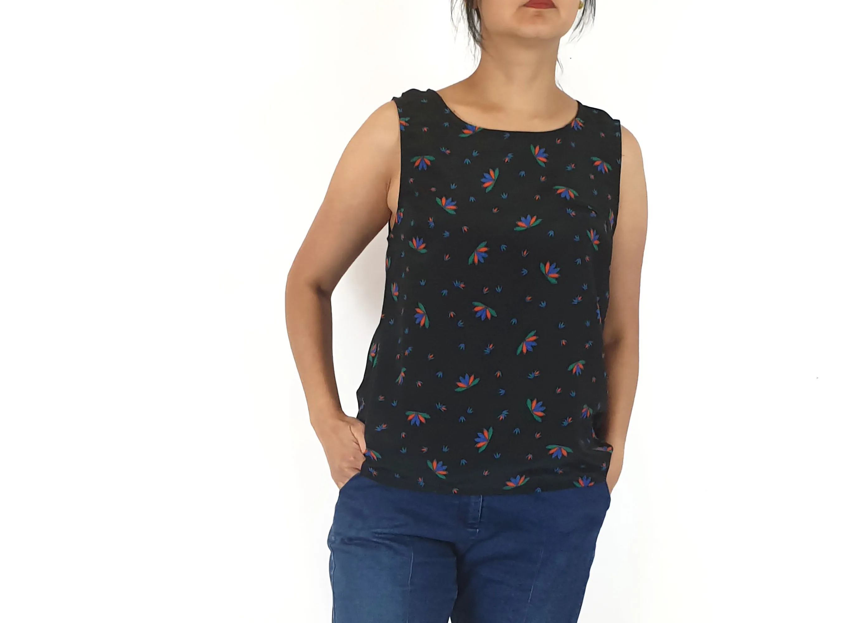 Coco Latte sleeveless black print top size 10
