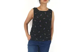 Coco Latte sleeveless black print top size 10