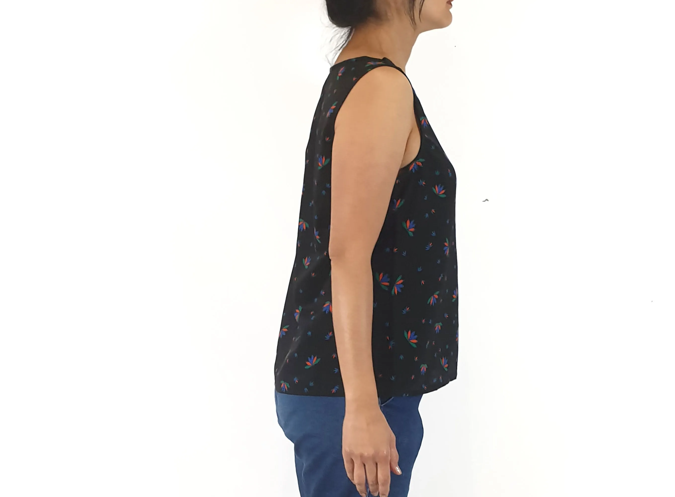 Coco Latte sleeveless black print top size 10