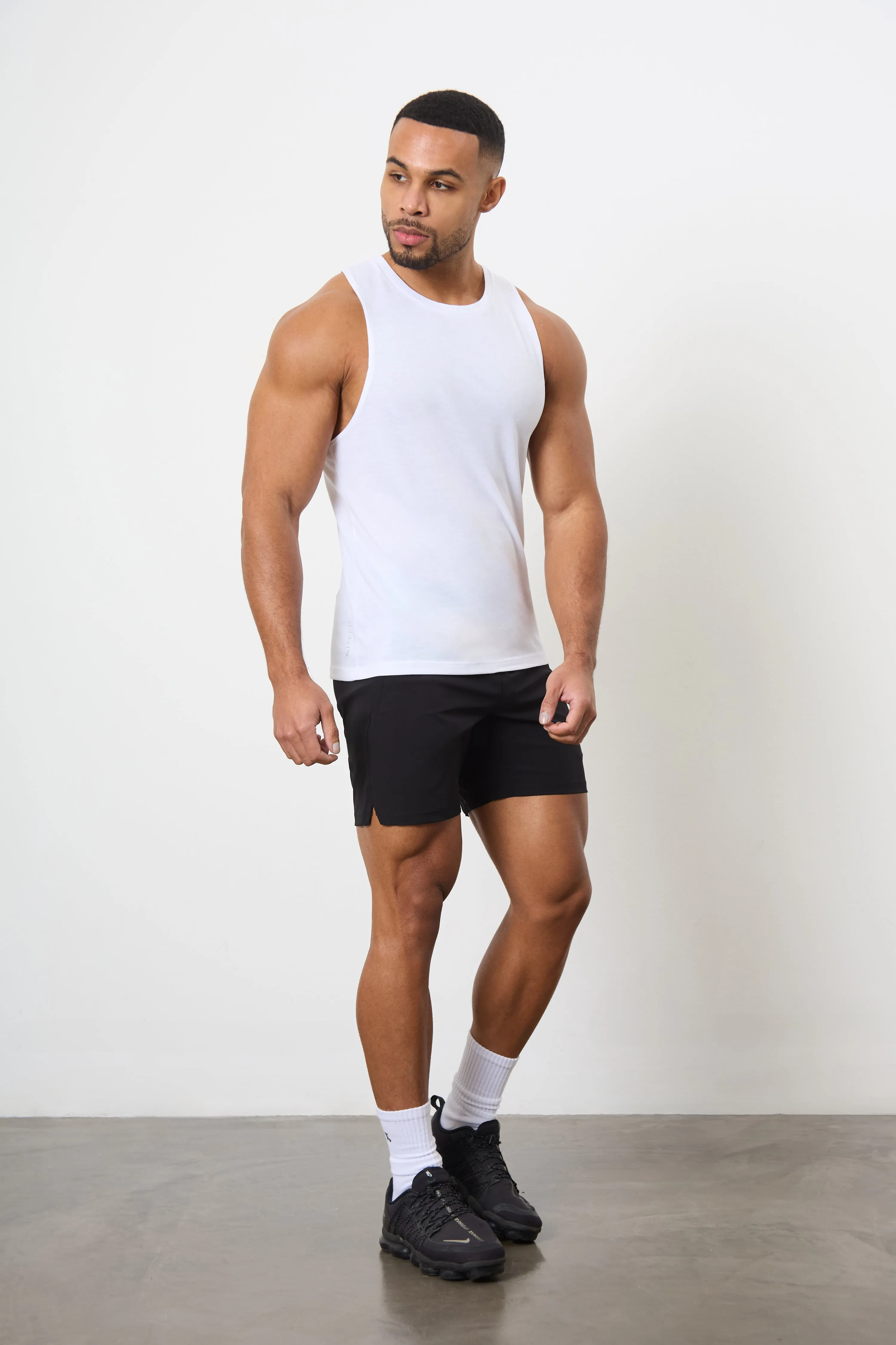 Essential Training Vest in White