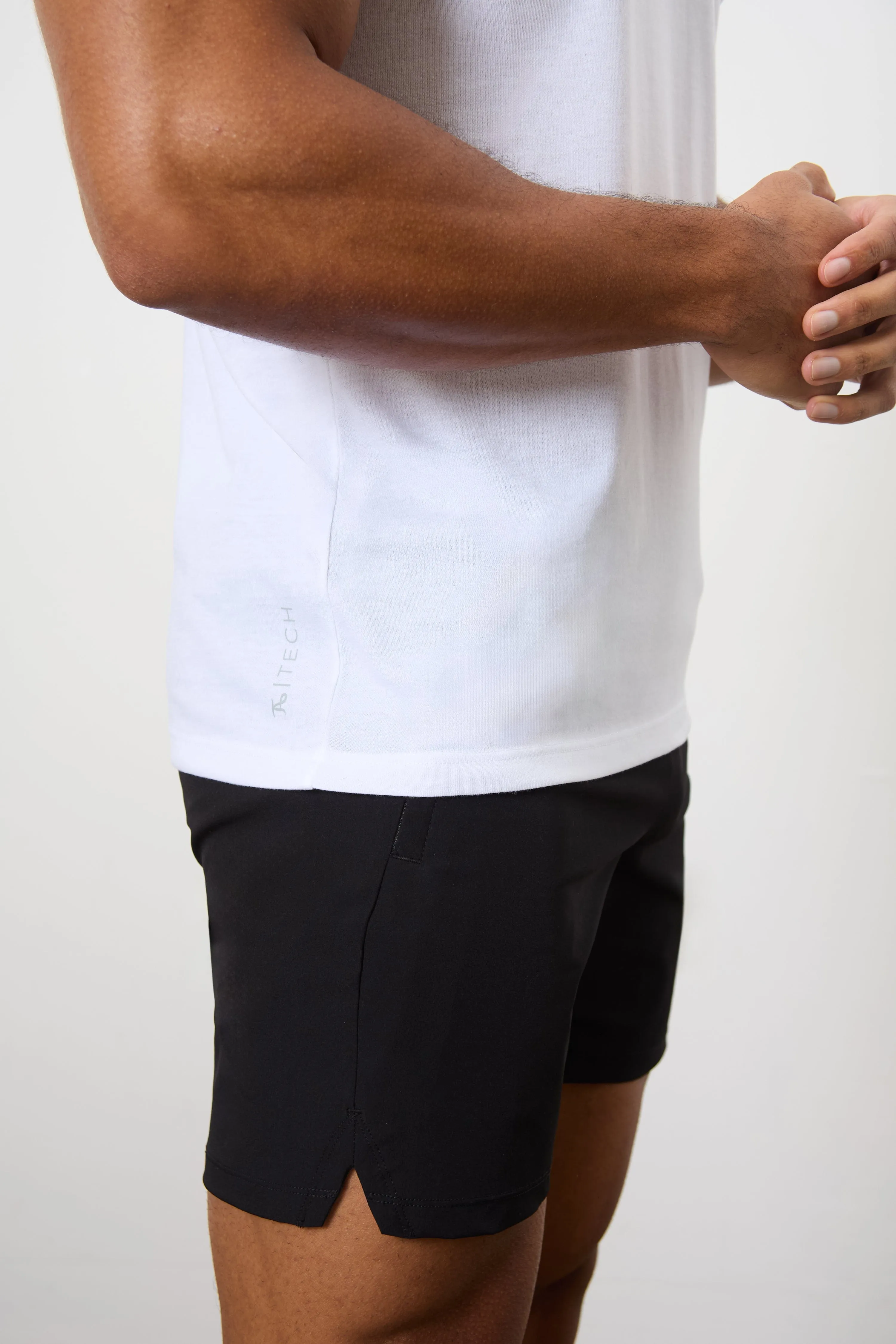 Essential Training Vest in White