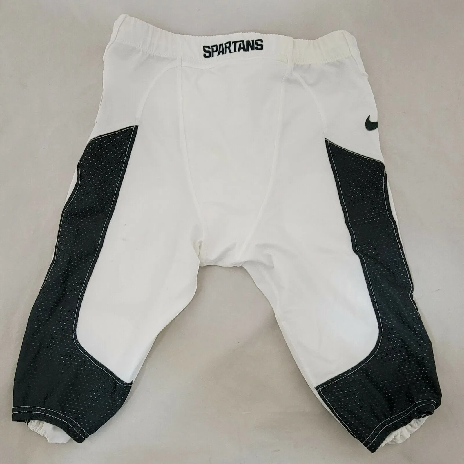 KENNETH WALKER III SIGNED MICHIGAN STATE SPARTANS NIKE FOOTBALL PANTS BECKETT