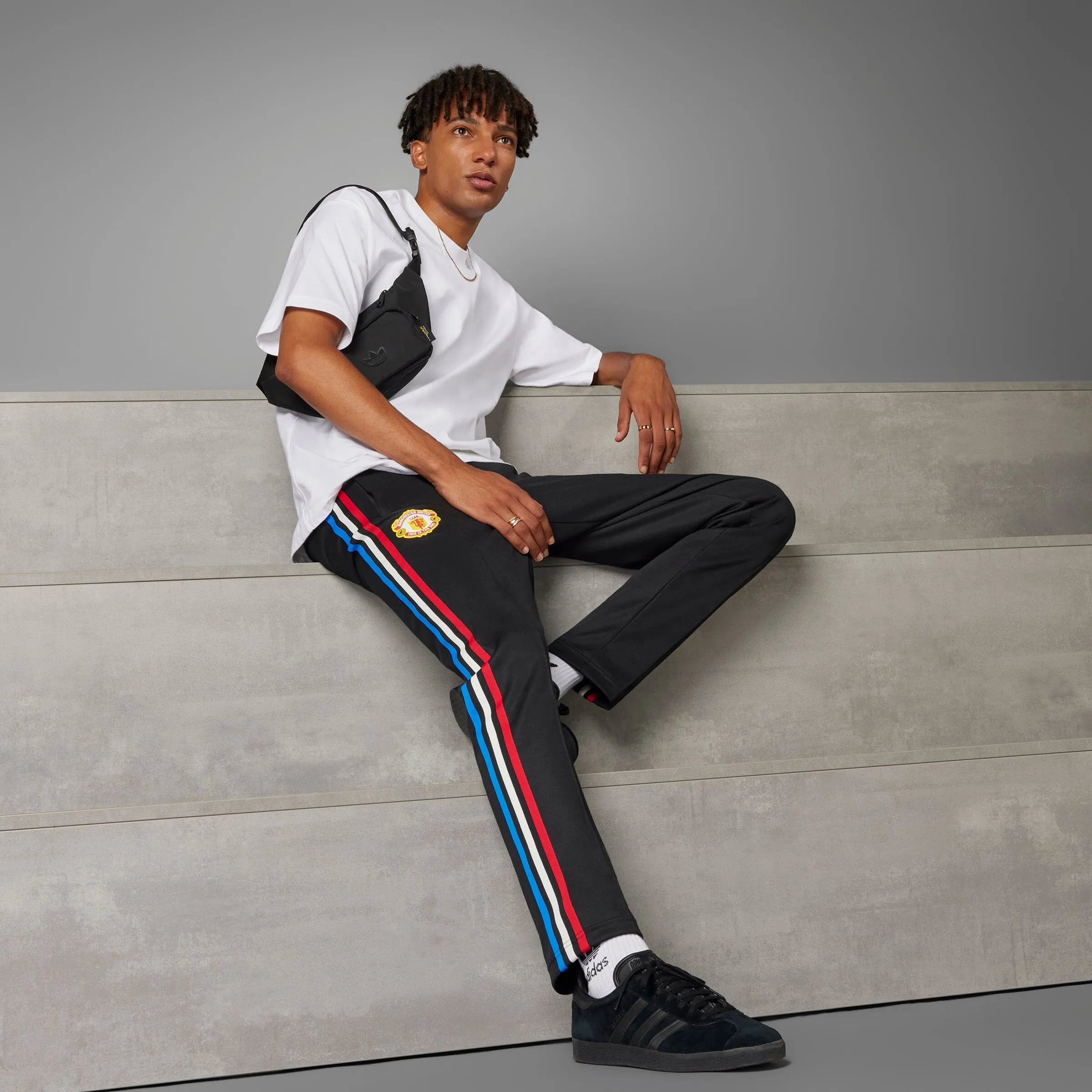 Manchester United Stone Roses Originals Pants (IN6968)