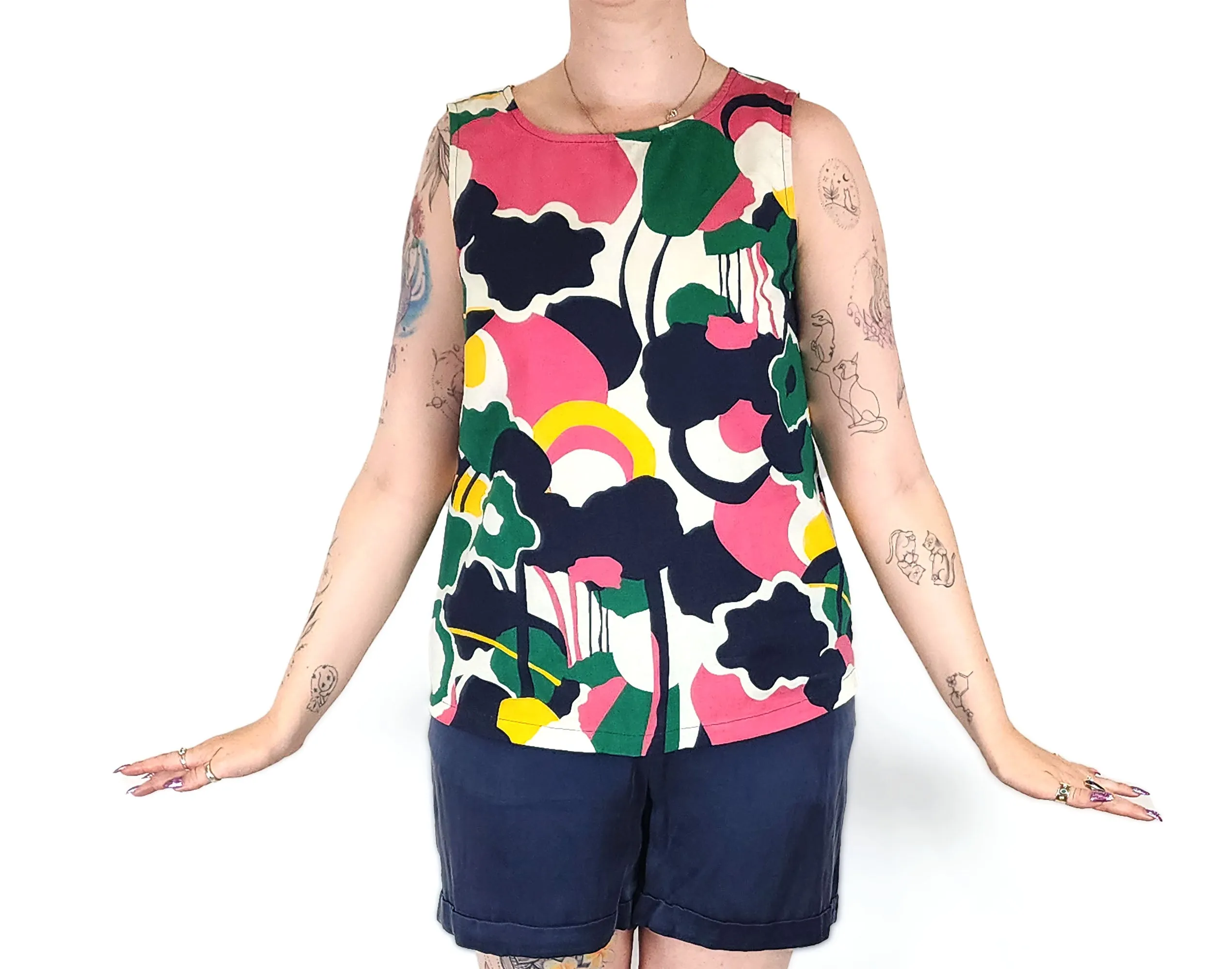 Naya Australia colourful print top size 12