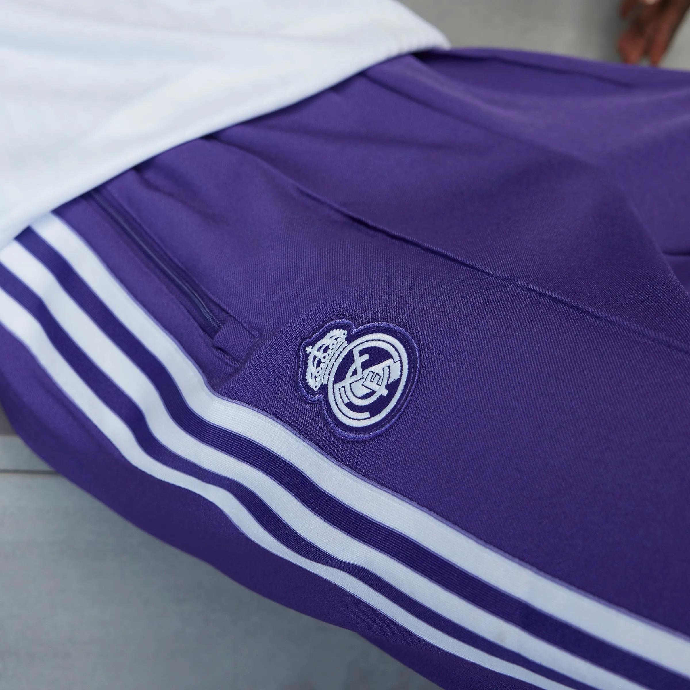 Real Madrid Terrace Icons Track Pants (JF2579)