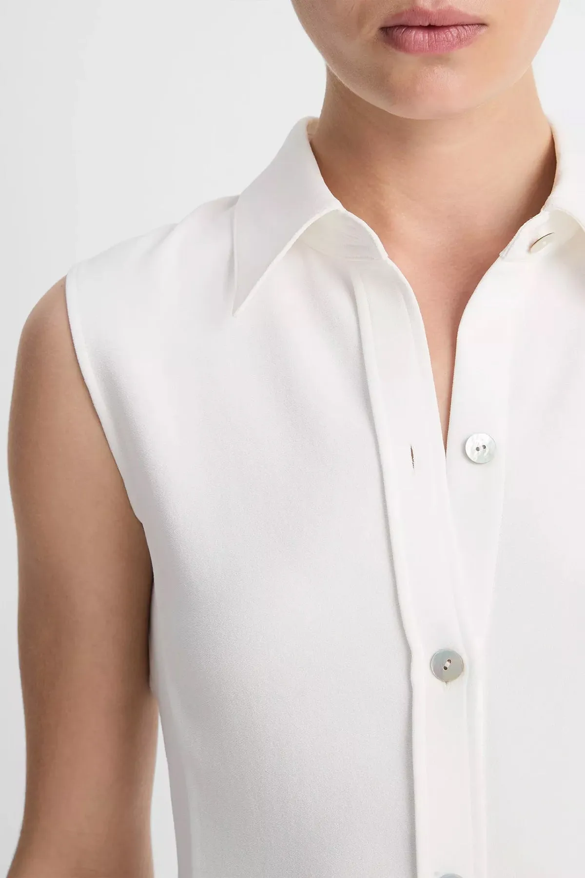 Sleeveless Button-Front Shirt in Off-White