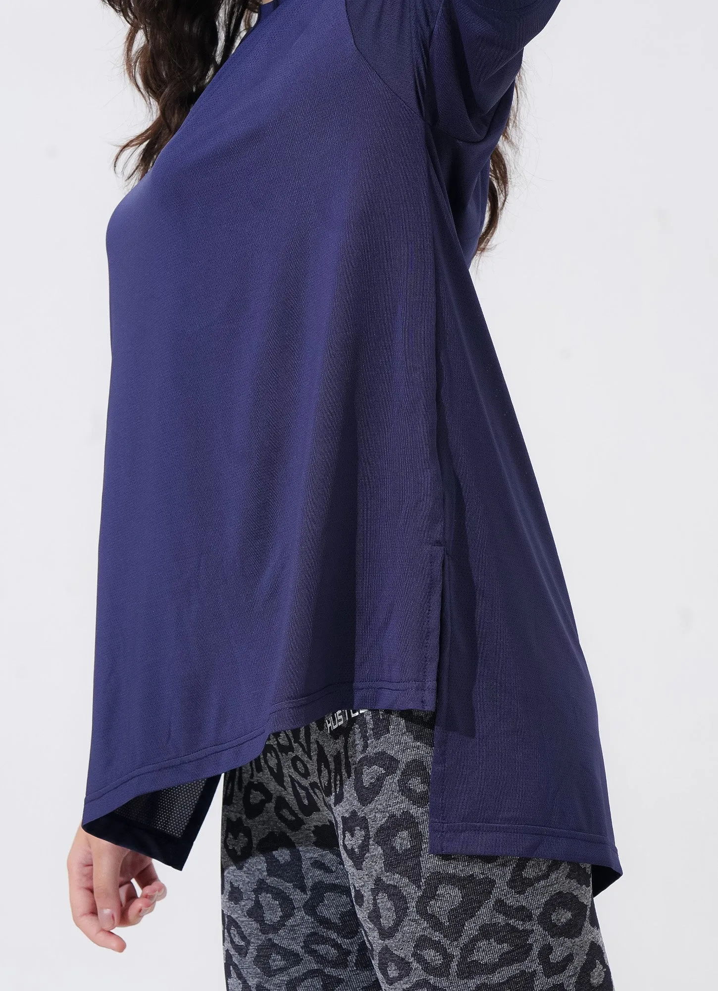 The Modest Top - Navy