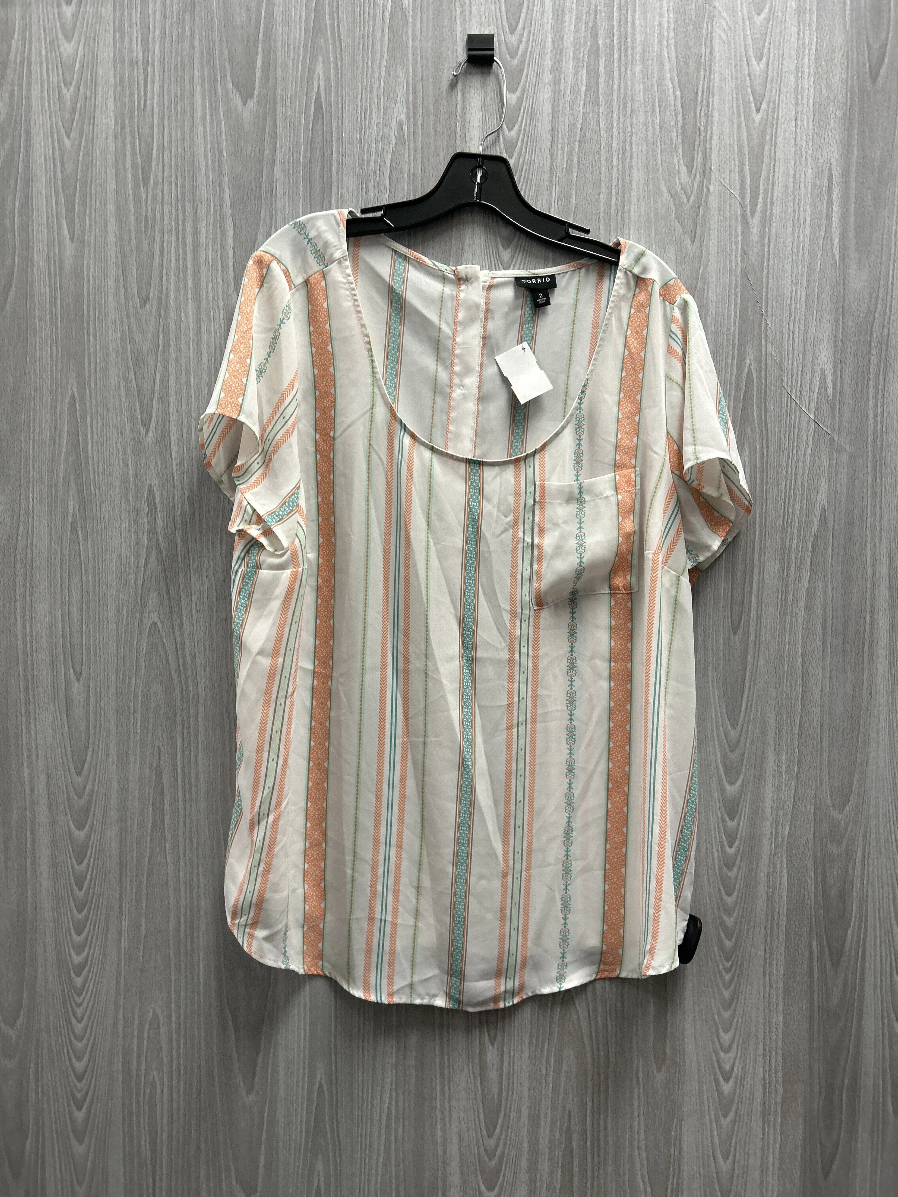 Top Sleeveless By Torrid  Size: 2x